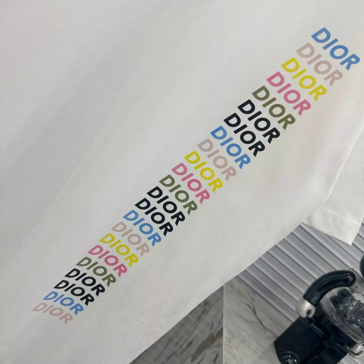 Camiseta CHRISTIAN DIOR Multi Color Logo Branco