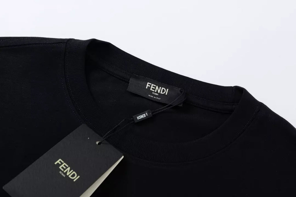 Camiseta FENDI Urso - Preta